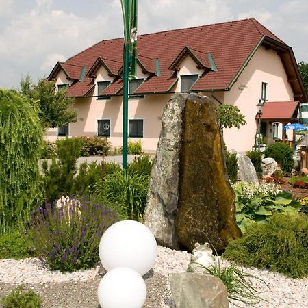 Restaurant Gaestehaus Seiger Sankt Lorenzen bei Knittelfeld Exteriér fotografie