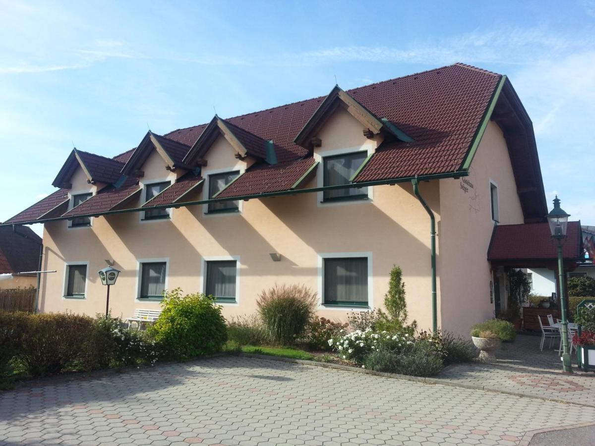 Restaurant Gaestehaus Seiger Sankt Lorenzen bei Knittelfeld Exteriér fotografie